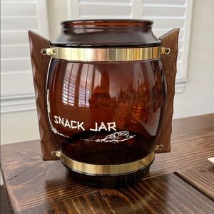 Siestaware Amber Snack Jar with Wooden Accents